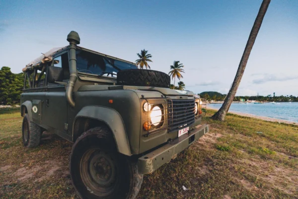 Land-rover-defender-rentals-in-antigua-45